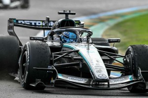 开云APP-2026赛季揭幕战，拉塞尔夺得F1澳大利亚站冠军
